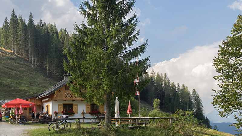 Almgasthaus Schwarzeneck Parkplatz 